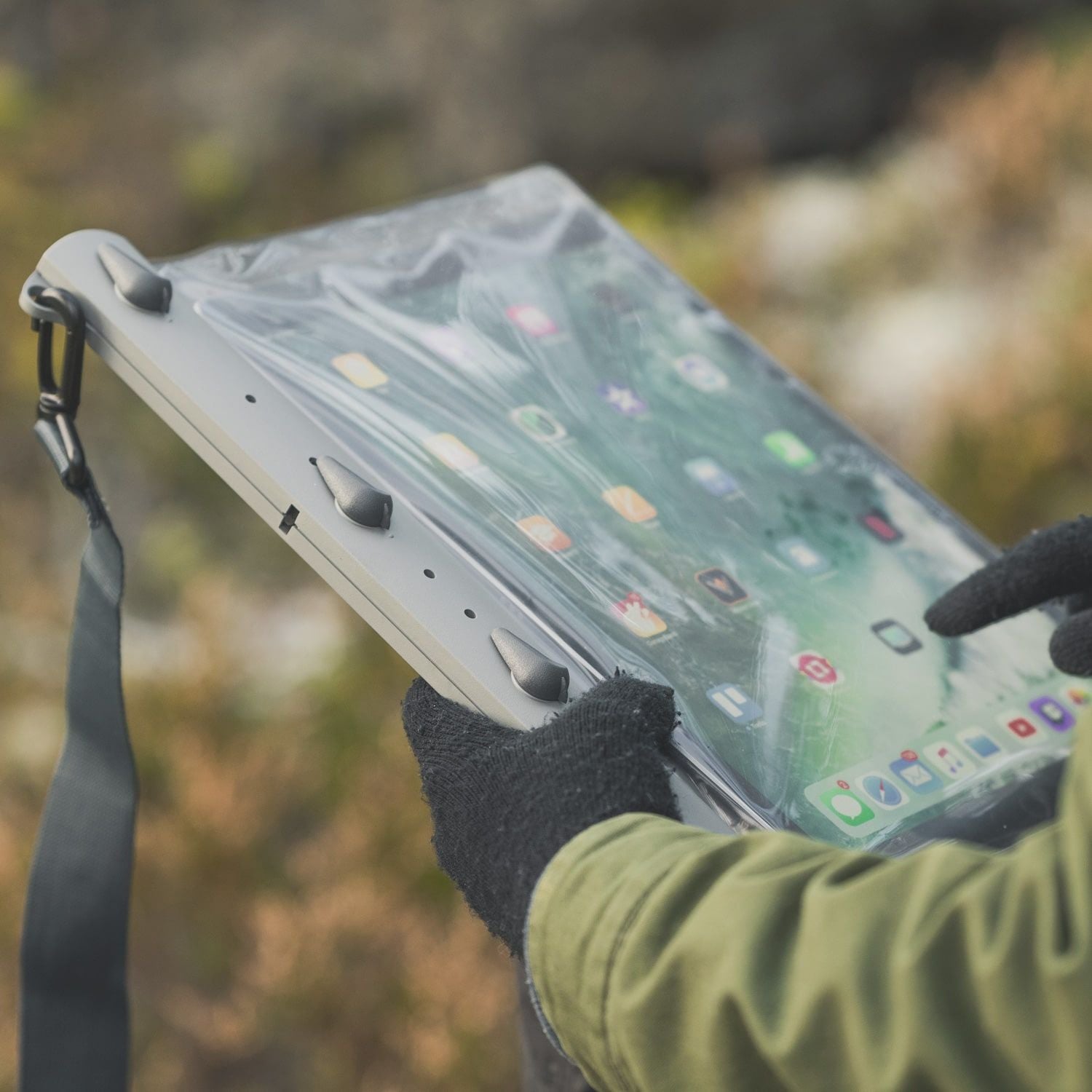 Aquapac Waterproof iPad Pro Case (Landscape 12.9in)